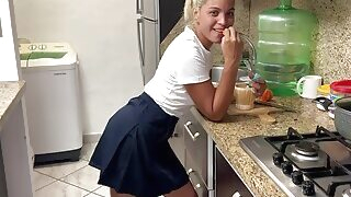 amateur Girl Takes Old Pervert's Deal to Never Cook Again anal blonde